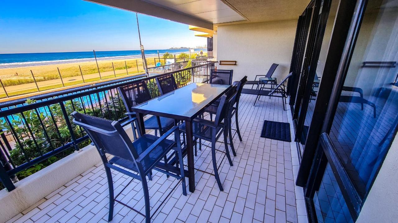 Pelican Sands Beach Resort Gold Coast Kültér fotó